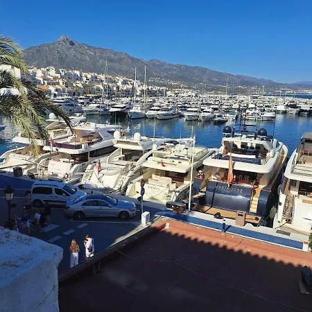 Privado 1a Linea Puerto Banus. Atico Enorme, Vistas Increibles Pensión
